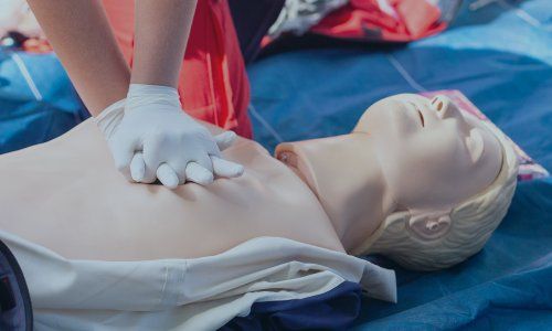 8 Stunden Auffrischungskurs: betriebliche Ersthelfer*innen für Firmen